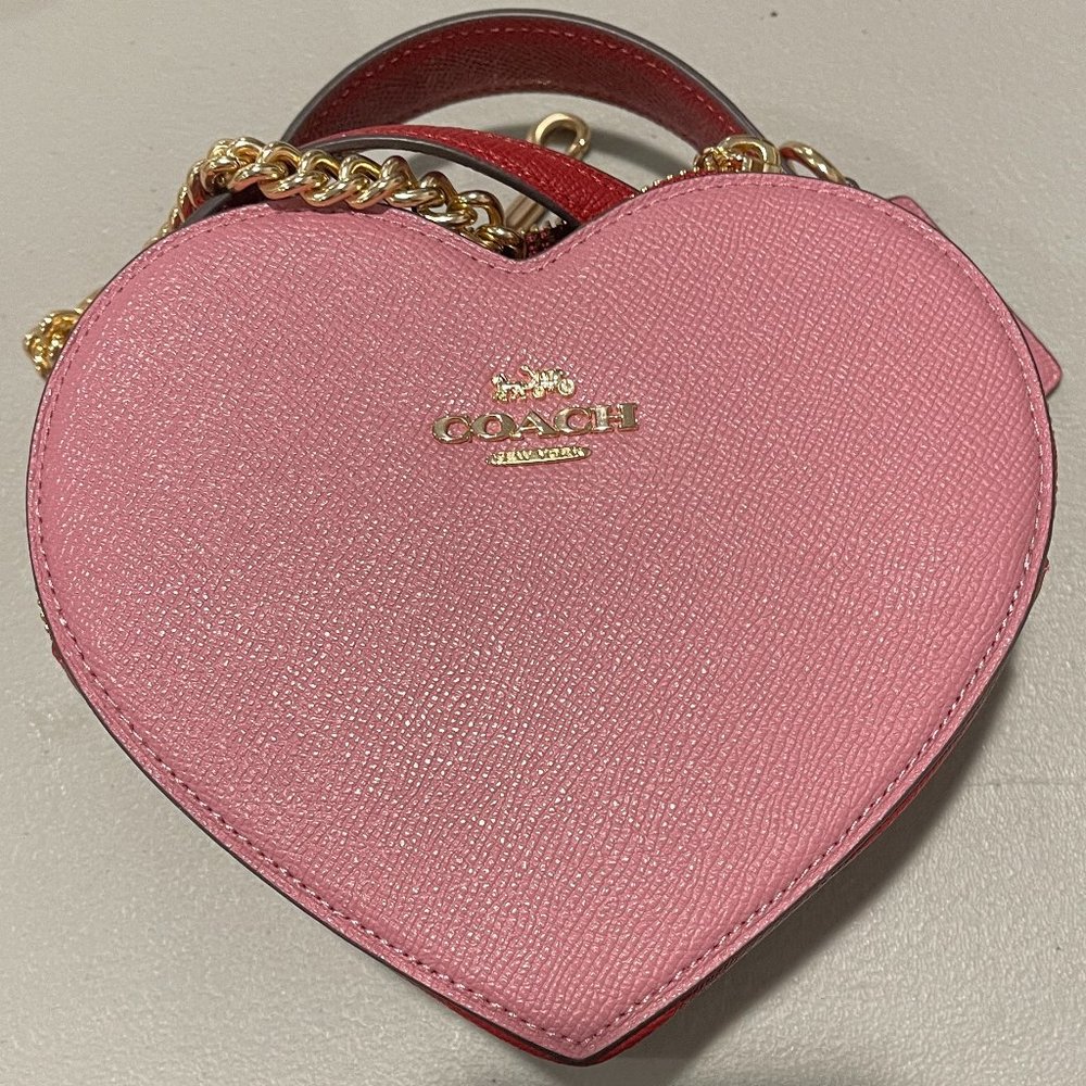 VALENTINES Brand New Coach Crossbody Heart Purse in Colorblock Pink and Red